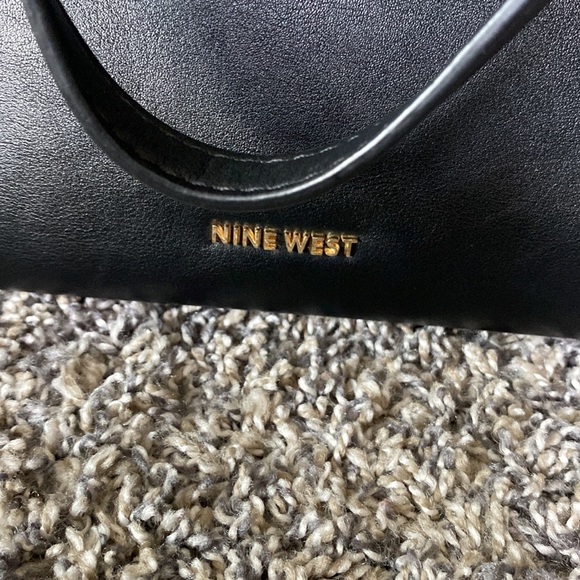 Nine West Black Shoulder Purse - Picture 12 of 14